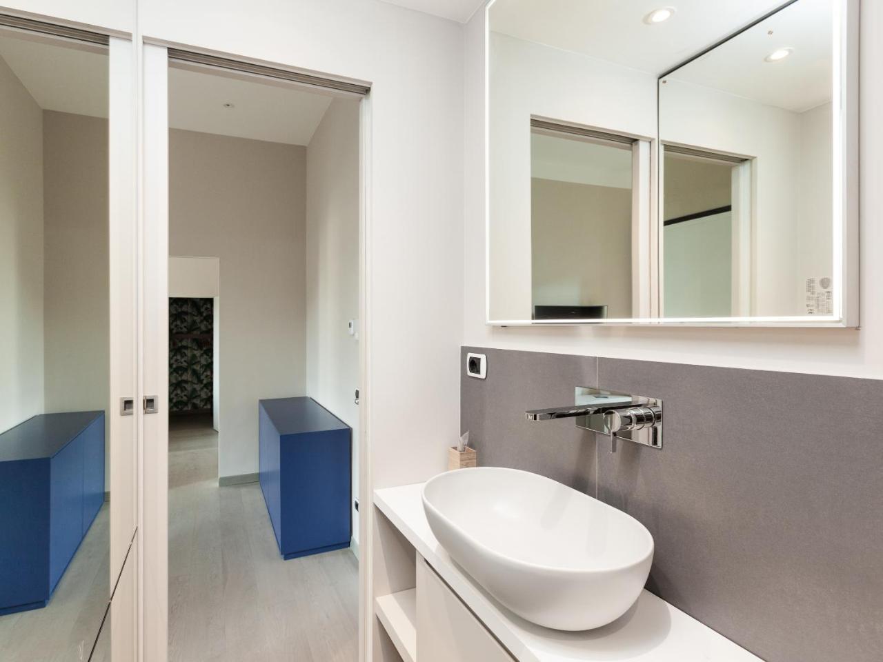 Easyhomes-Duomo Suites & Apartments Milaan Buitenkant foto