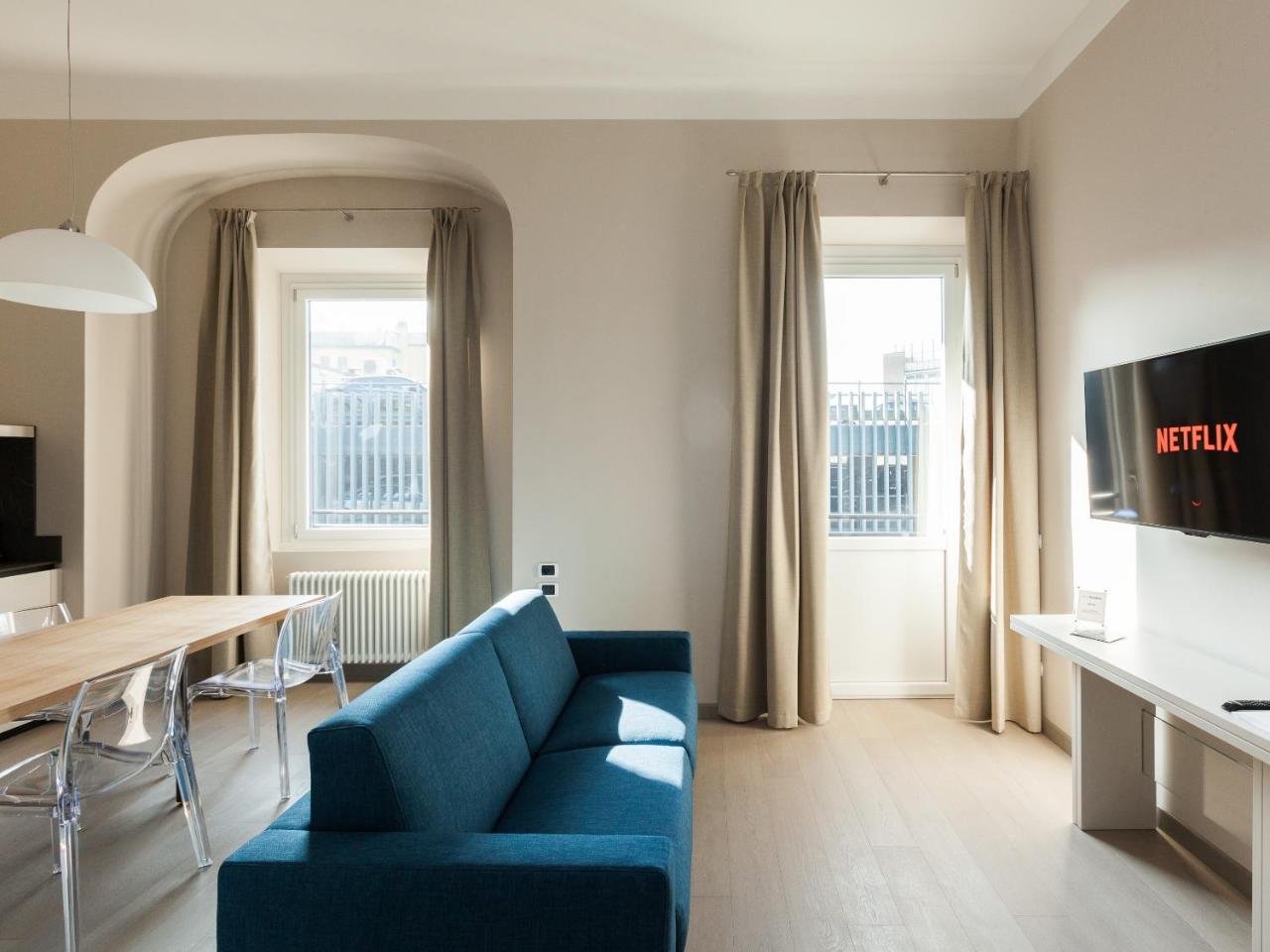 Easyhomes-Duomo Suites & Apartments Milaan Buitenkant foto