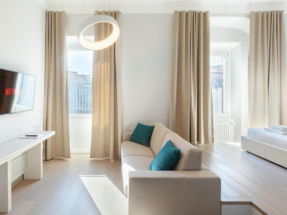 Easyhomes-Duomo Suites & Apartments Milaan Buitenkant foto