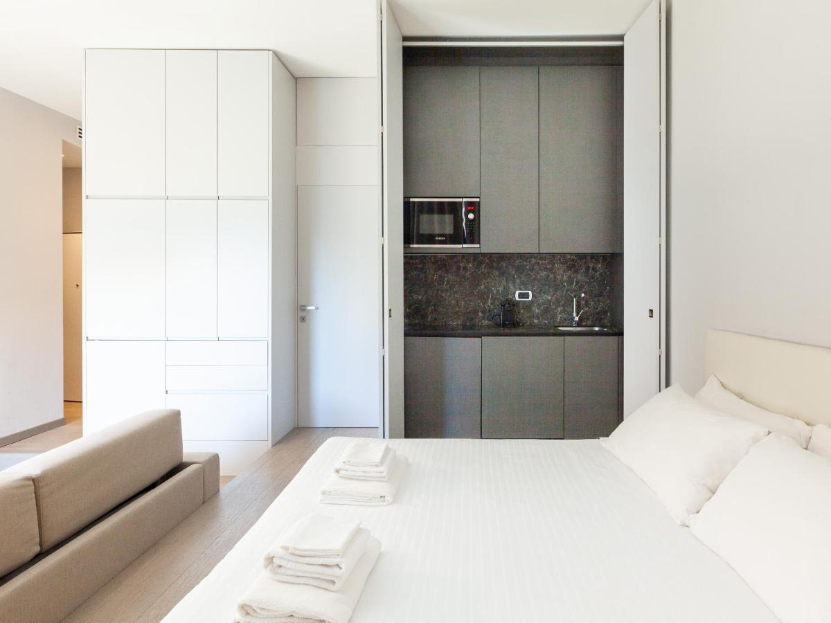 Easyhomes-Duomo Suites & Apartments Milaan Buitenkant foto